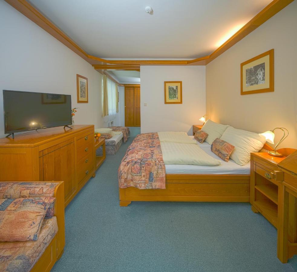 Hotel Praha Hřensko